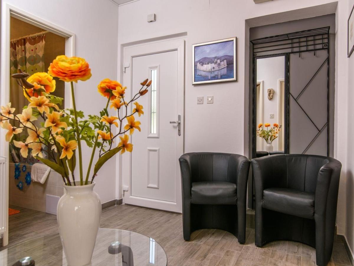 Apartments Beba - Peaceful Location Трогир Экстерьер фото