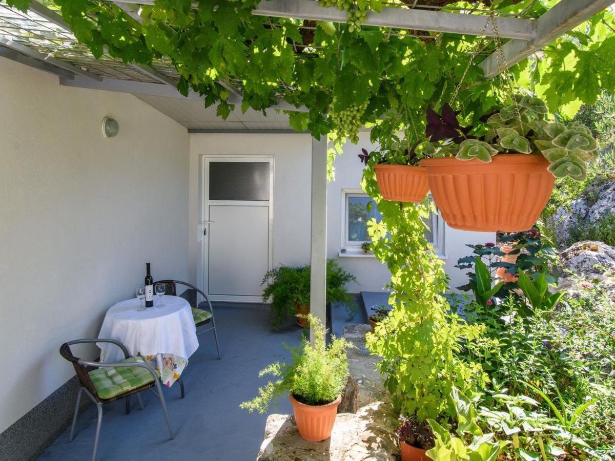 Apartments Beba - Peaceful Location Трогир Экстерьер фото