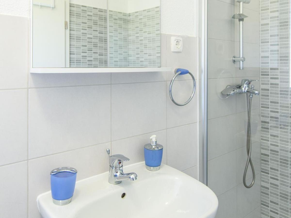 Apartments Beba - Peaceful Location Трогир Экстерьер фото